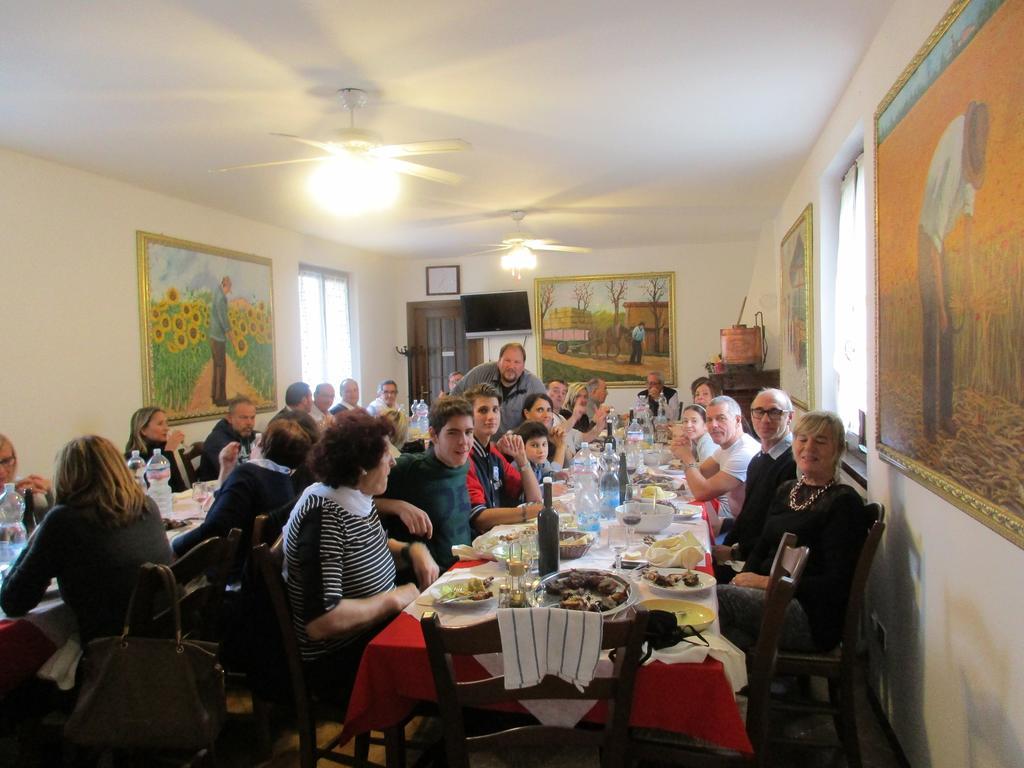 Agriturismo Rocca Dei Marchesi Sabbio Chiese Luaran gambar